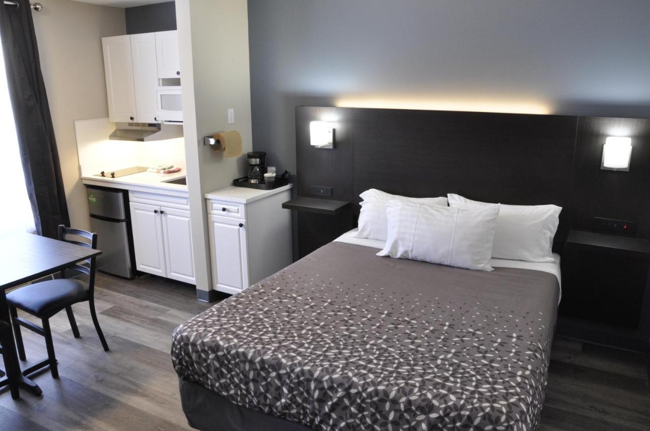 Moonlight Inn And Suites Sudbury Zewnętrze zdjęcie